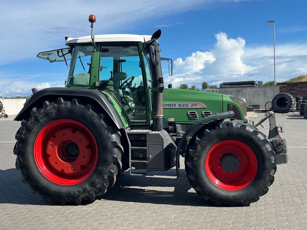 FENDT 820 comIII WG3899
