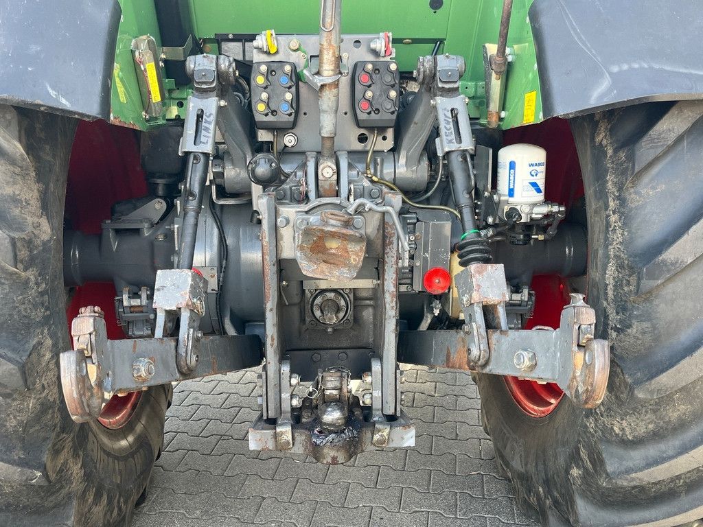 FENDT 820 comIII WG3899