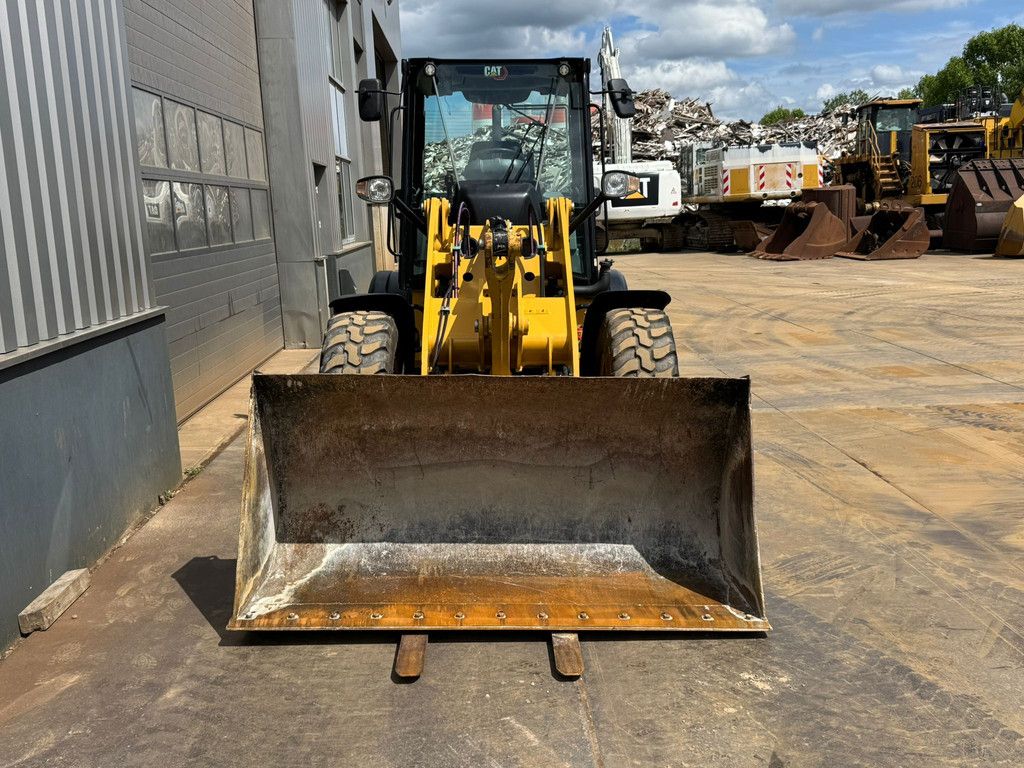 Caterpillar 908M CE + EPA
