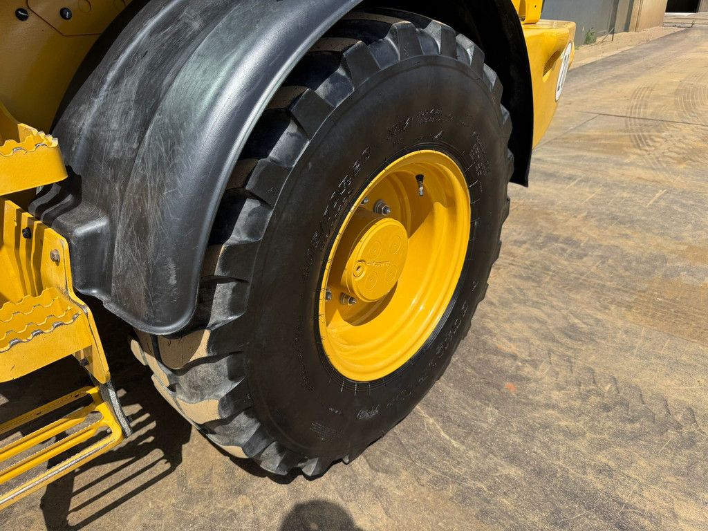 Caterpillar 908M CE + EPA
