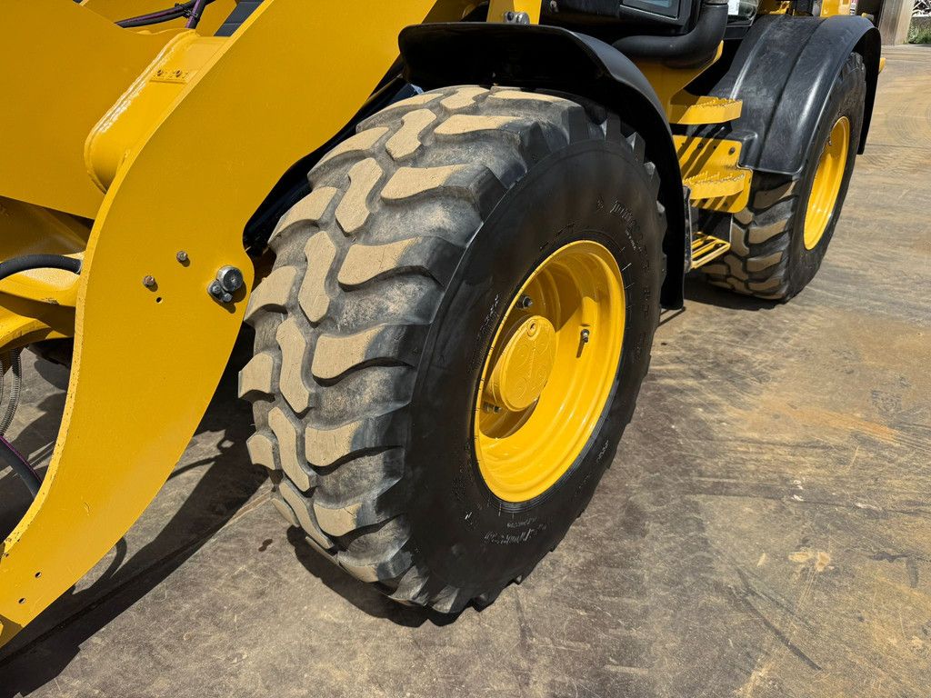 Caterpillar 908M CE + EPA