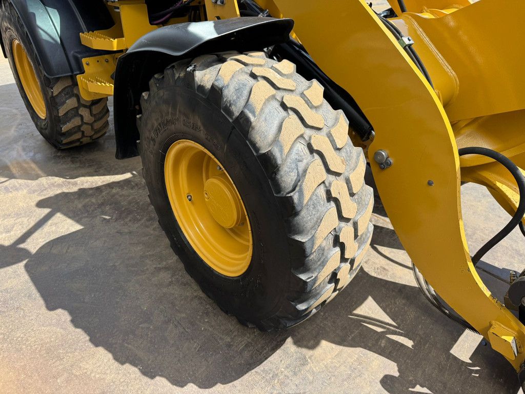 Caterpillar 908M CE + EPA