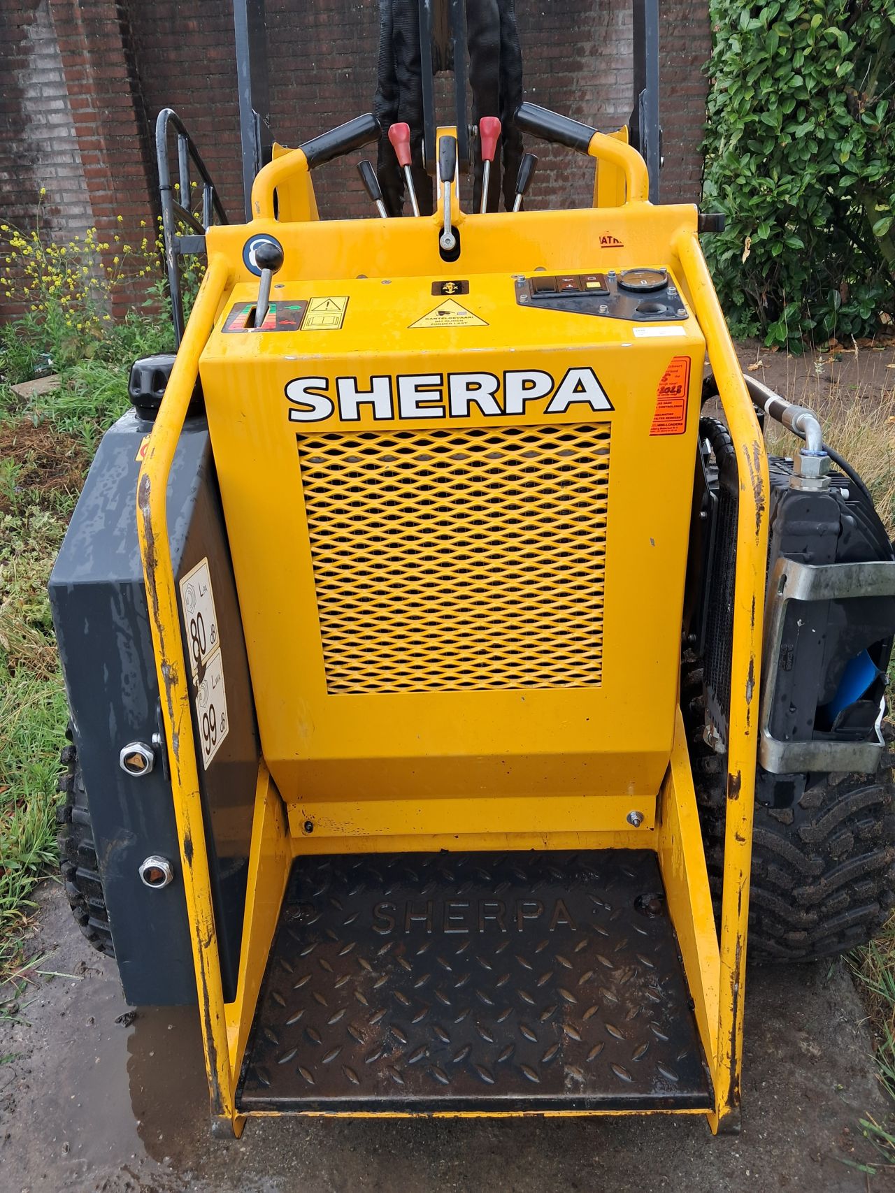 Sherpa 100 Diesel ( Bj 2018 ) Kubota / Giant / Skidster / Shovel
