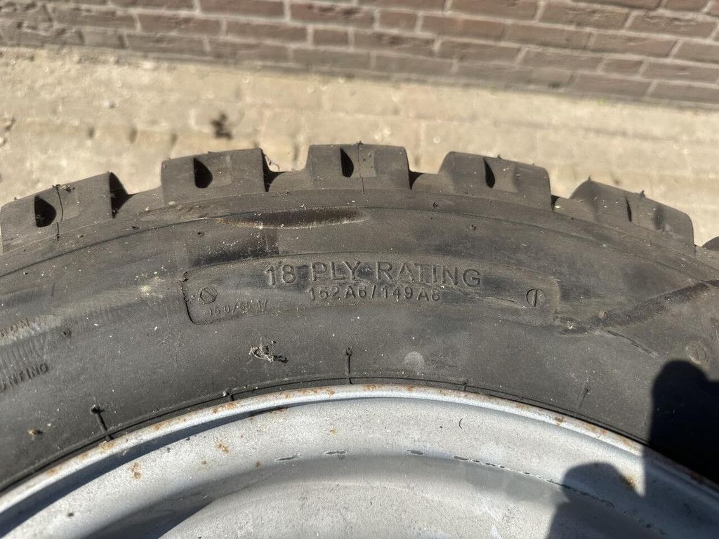 2 Banden 15/55/17 18 PLY - Nieuw wheel