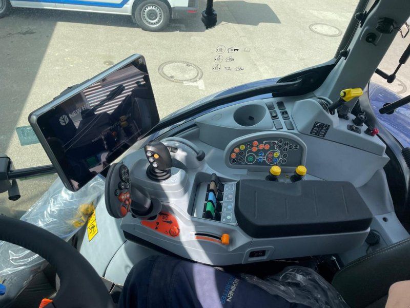 New Holland T 6.180 AC
