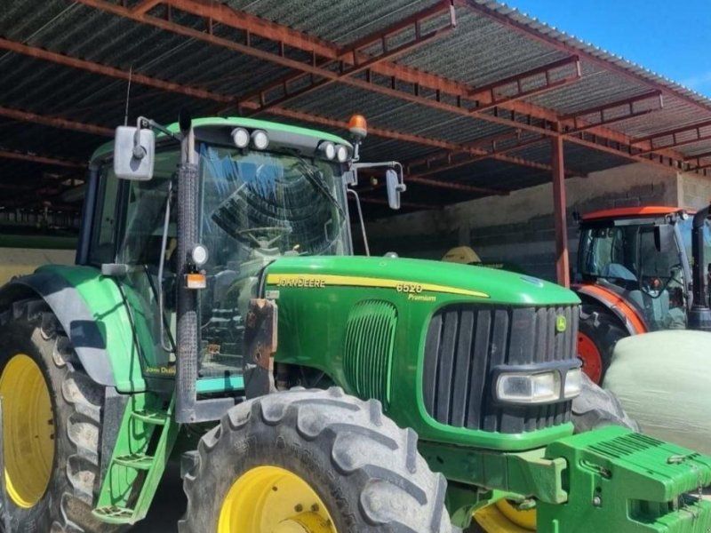 John Deere 6520