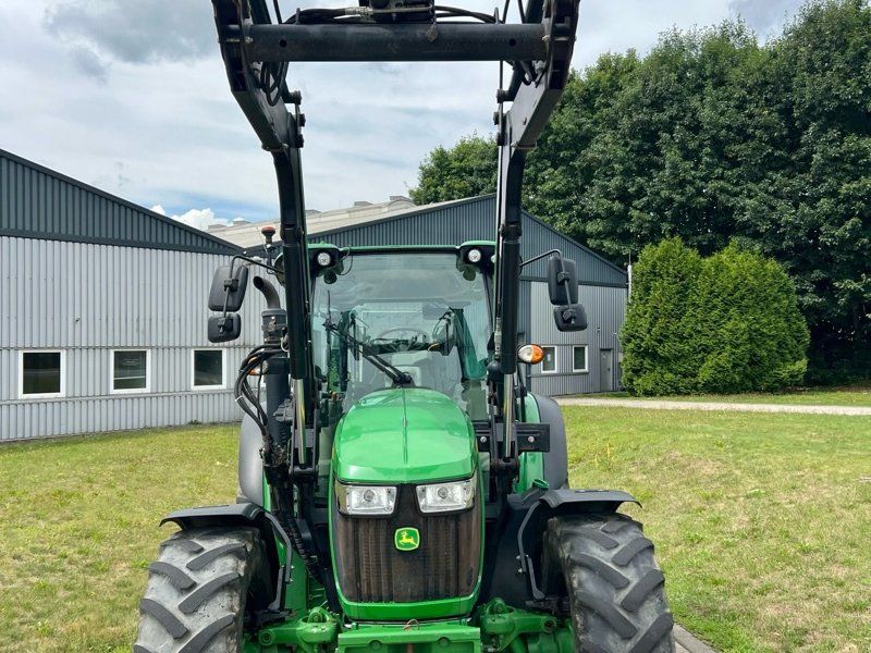 John Deere 5125R
