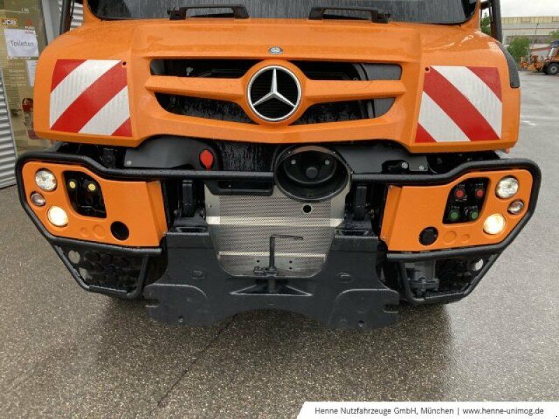 Mercedes-Benz U 319