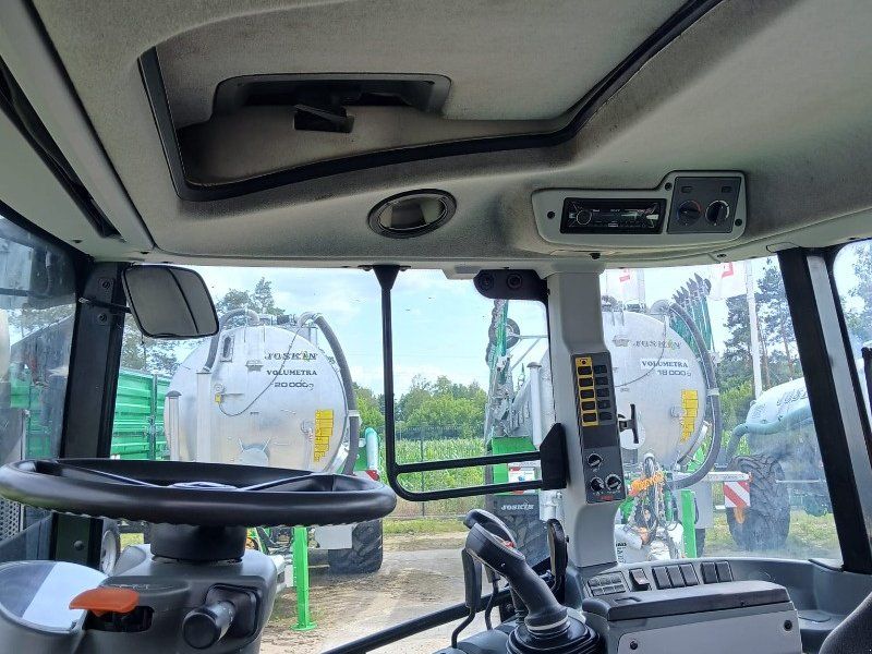 Claas Arion 420