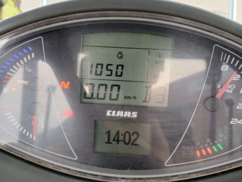Claas Arion 420