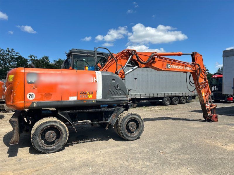 Hitachi ZAXIS 170W-3