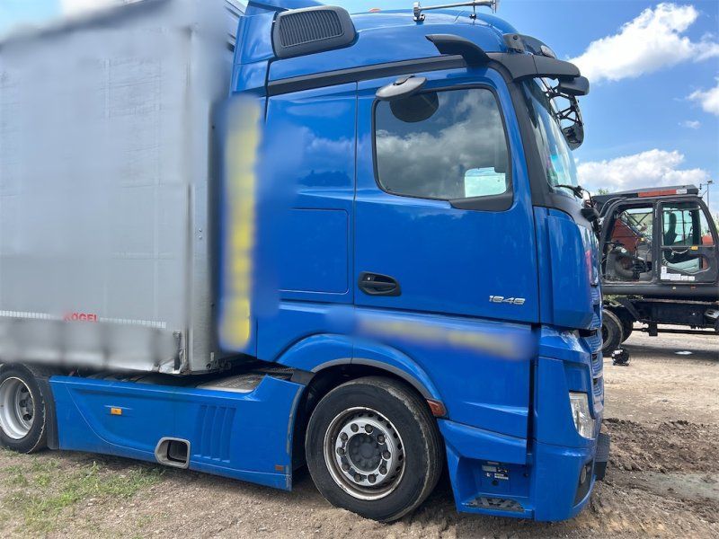 Mercedes-Benz Actros 1848