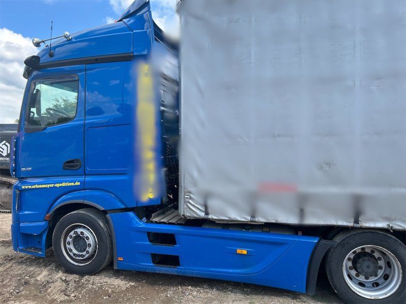Mercedes-Benz Actros 1848