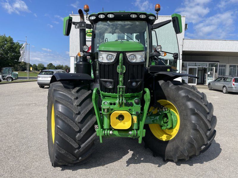 John Deere 6R 195
