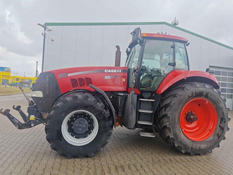 Case IH Magnum 310