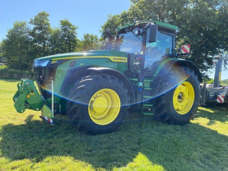 John Deere 8R 310 **Sonderfinanzierung 1,60%**