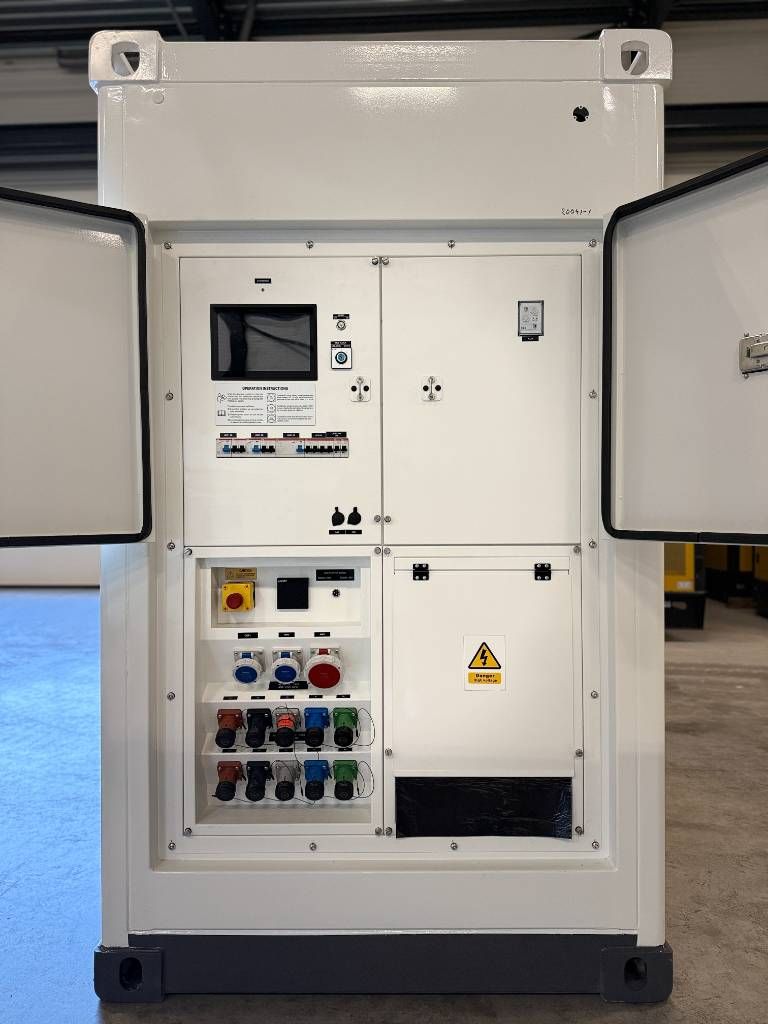 PES100 Energy Storage System - 100 kVA - 115 kWh D
