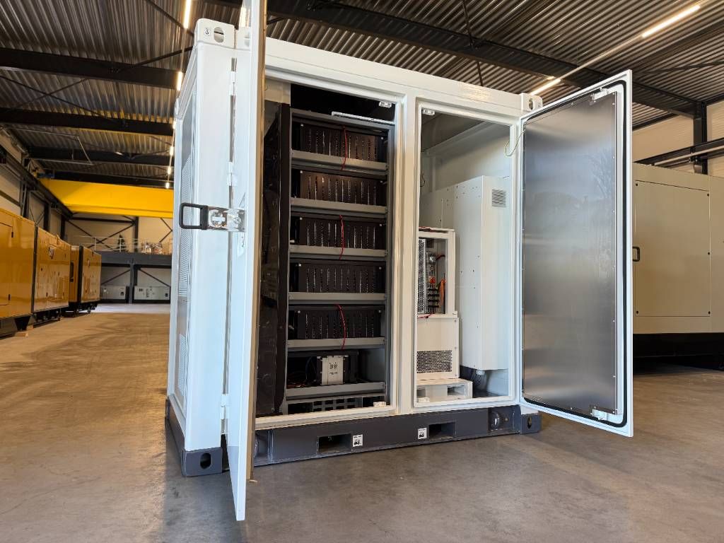 PES100 Energy Storage System - 100 kVA - 115 kWh D