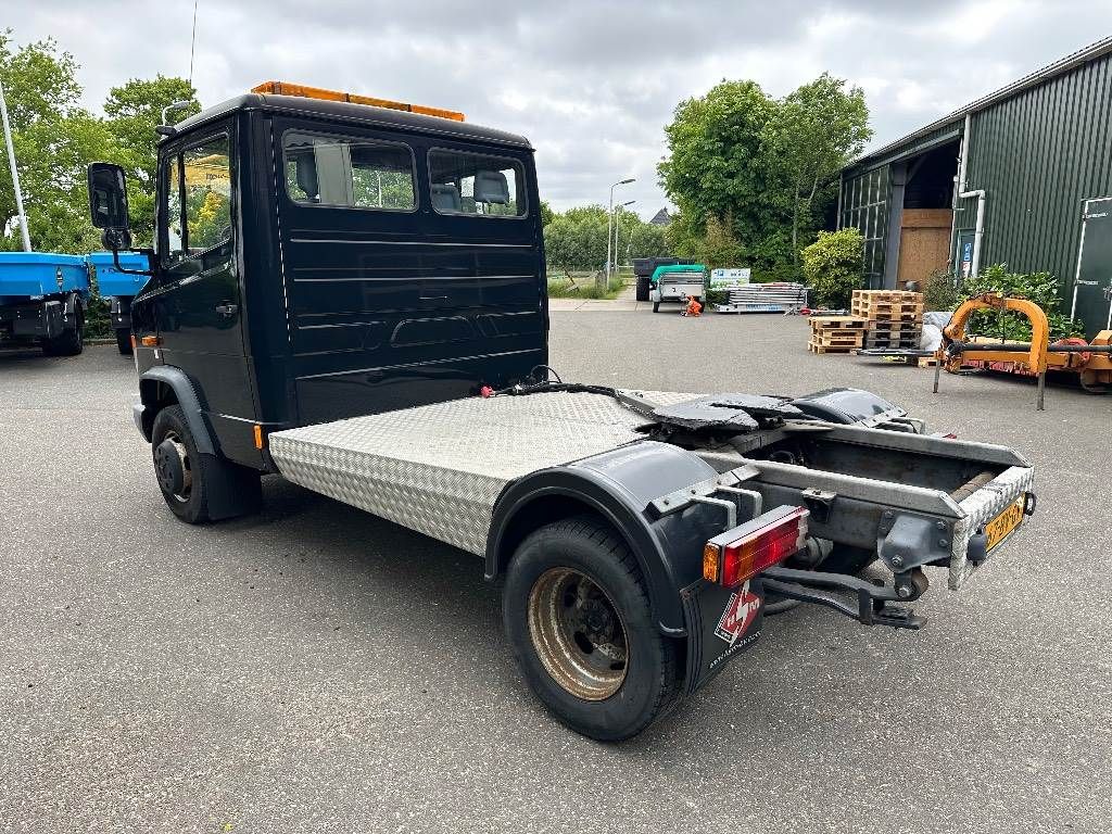 Mercedes-Benz 614