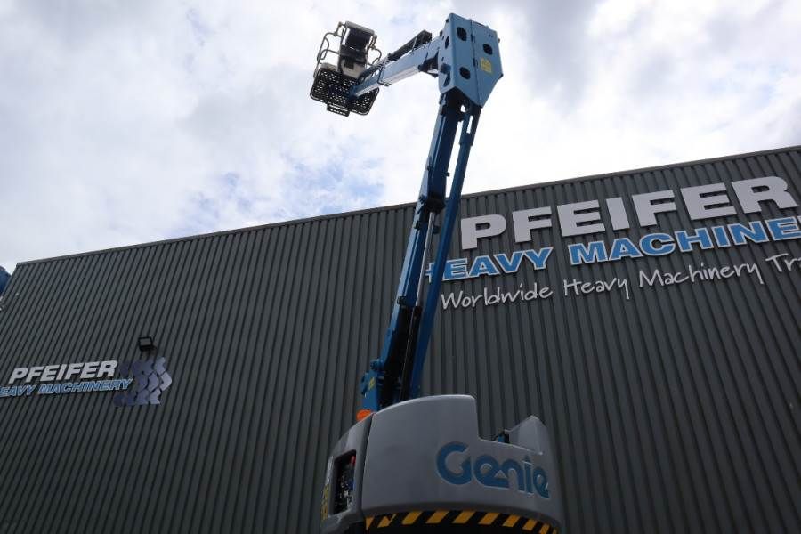 Genie Z-33/18 Electric, 12m Working Height, 5.6m Reach,