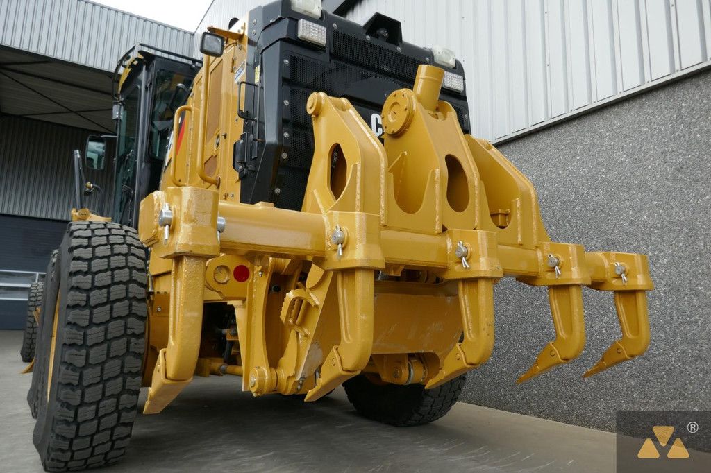 Caterpillar 12M2 AWD