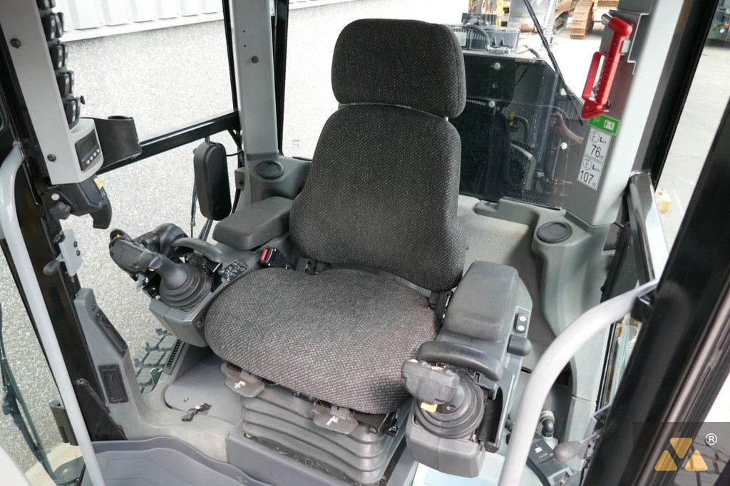 Caterpillar 12M2 AWD