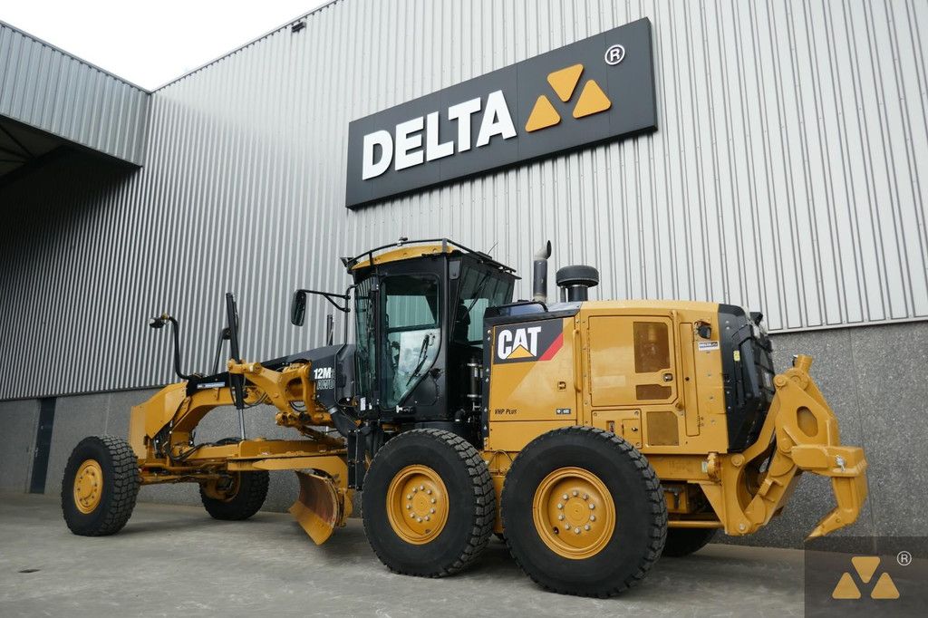 Caterpillar 12M2 AWD