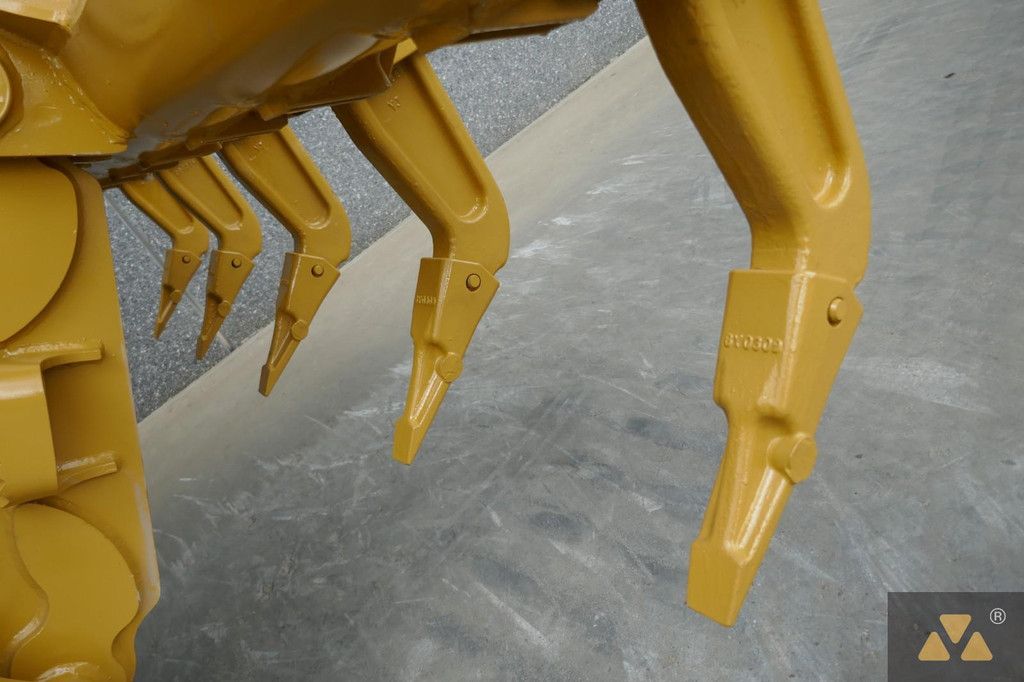 Caterpillar 12M2 AWD