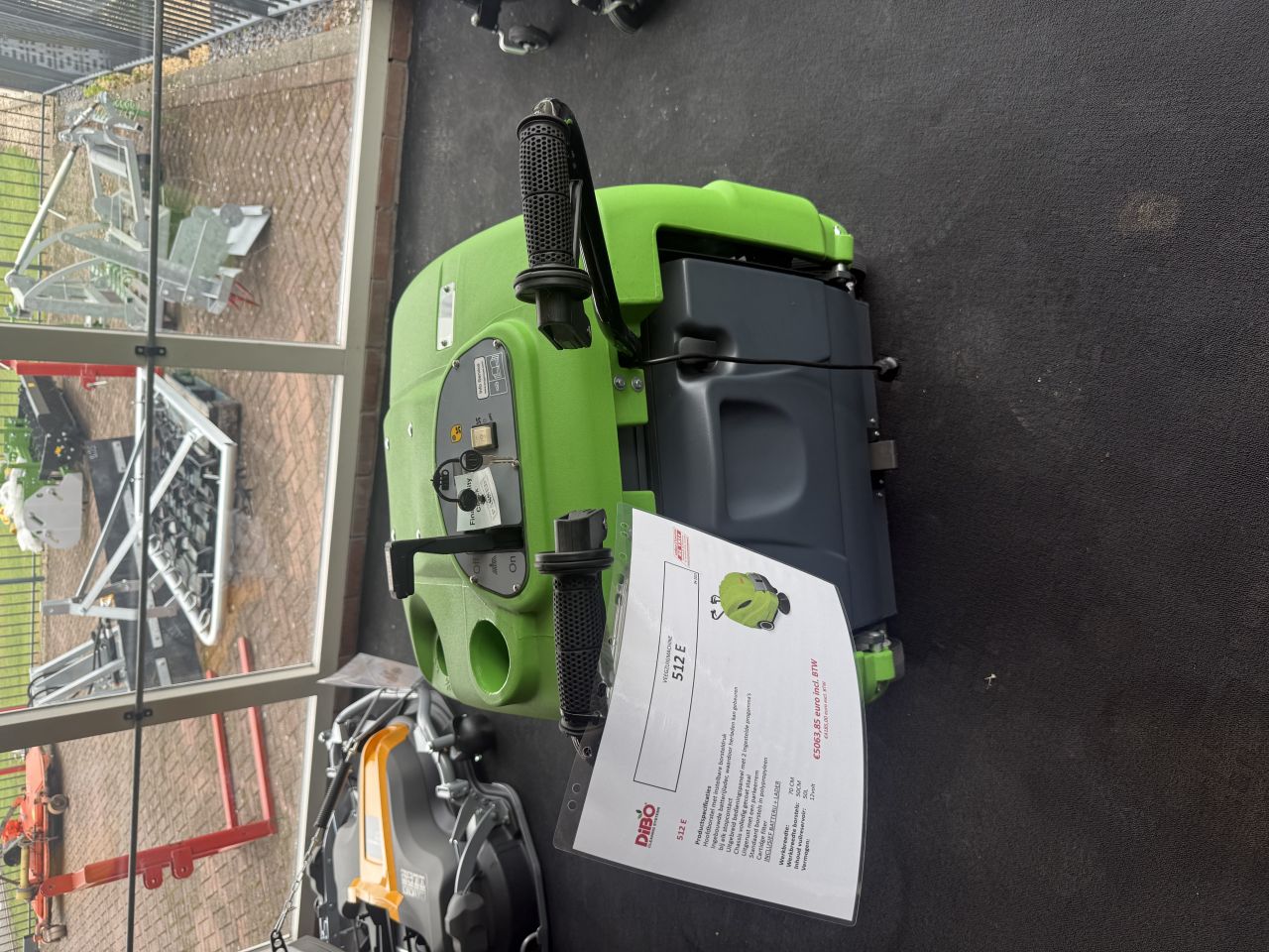 Dibo 512e veegmachine overjarig model !