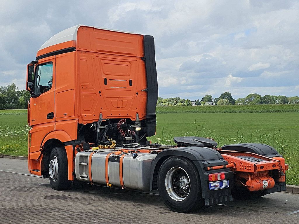 MERCEDES-BENZ ACTROS 1843 LS