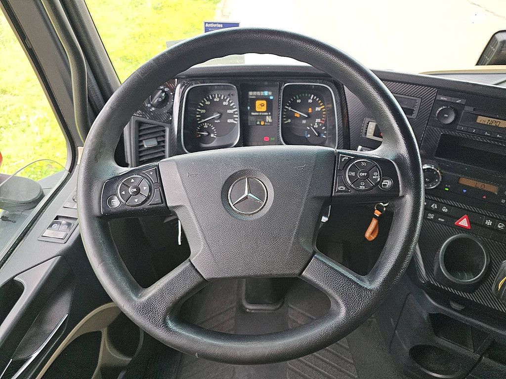 MERCEDES-BENZ ACTROS 1843 LS