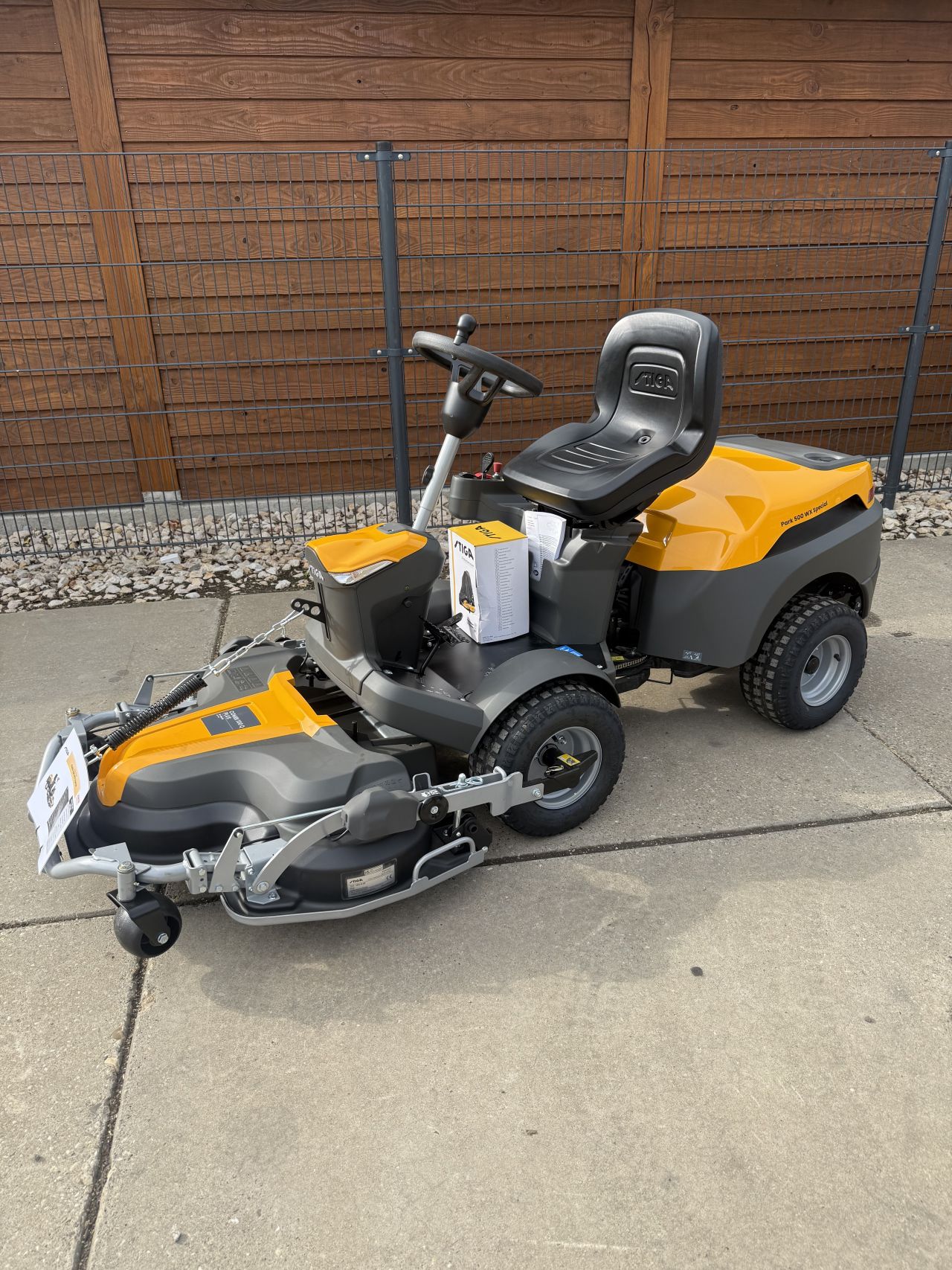 Stiga park 500wx 4wd special showroom machine !
