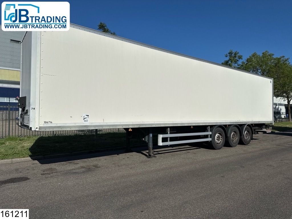 Lecitrailer gesloten bak Dhollandia