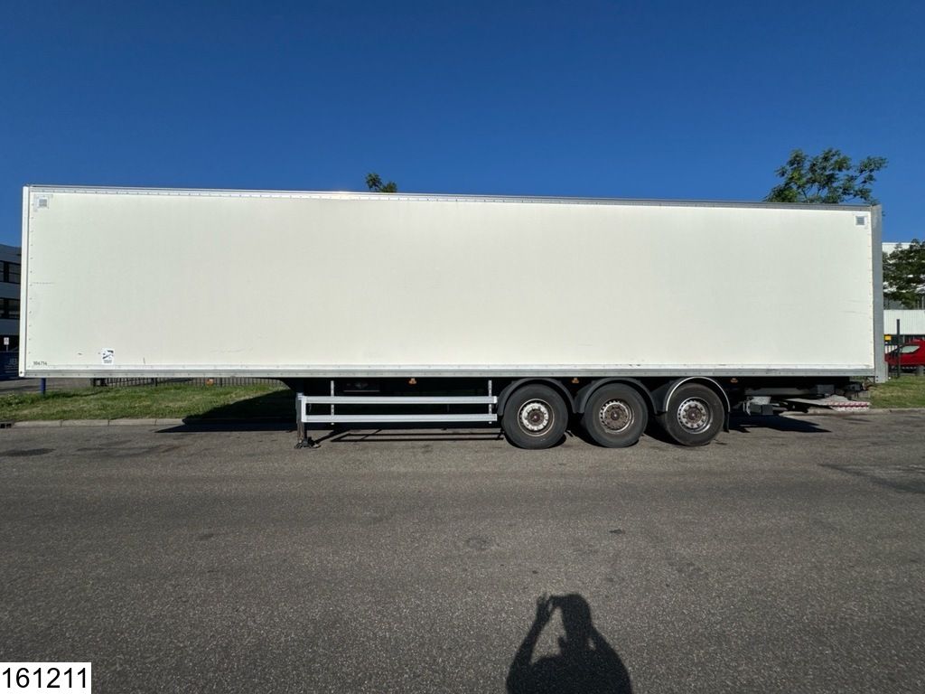 Lecitrailer gesloten bak Dhollandia