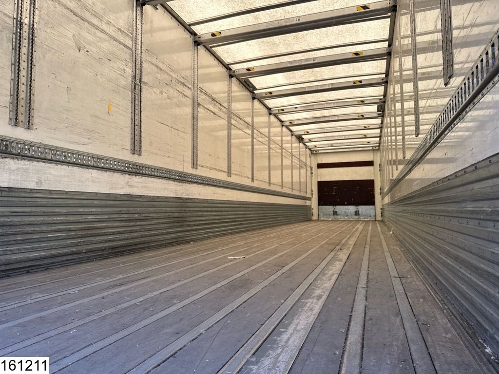 Lecitrailer gesloten bak Dhollandia