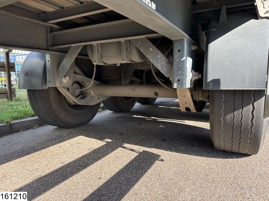 Lecitrailer gesloten bak Dhollandia
