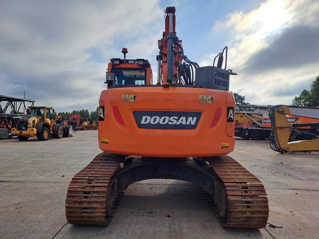 Doosan DX235LCR-5