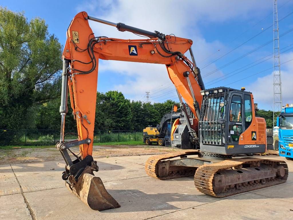 Doosan DX235LCR-5