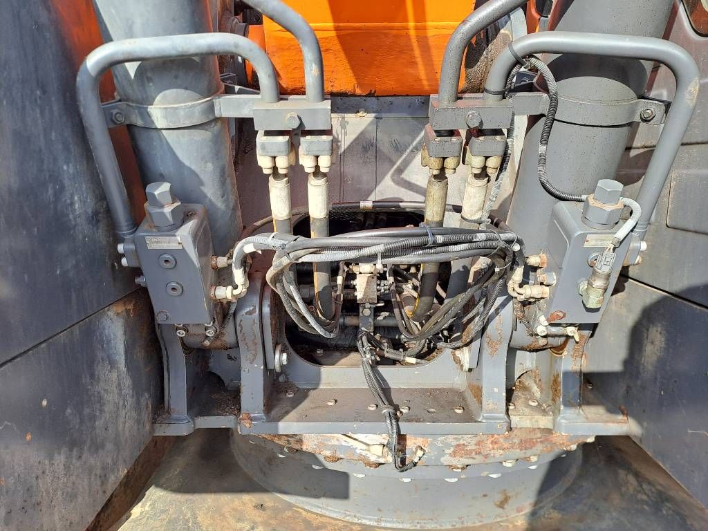 Doosan DX235LCR-5