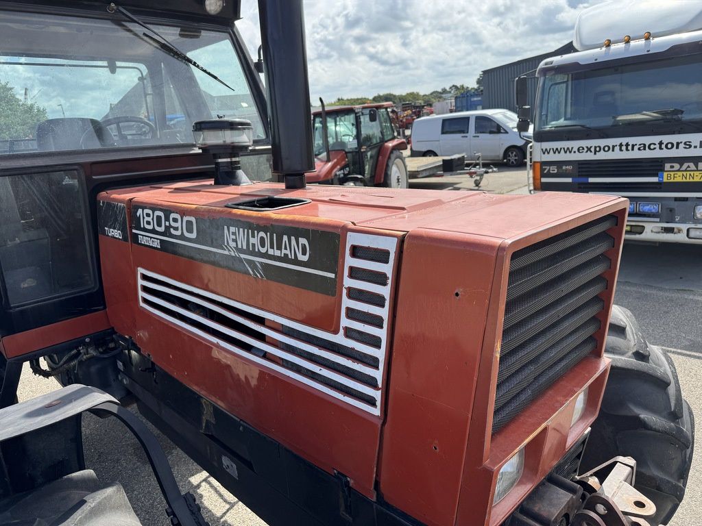 New Holland 180-90DT
