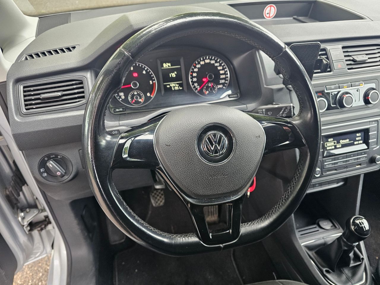 VW Caddy Euro 6
