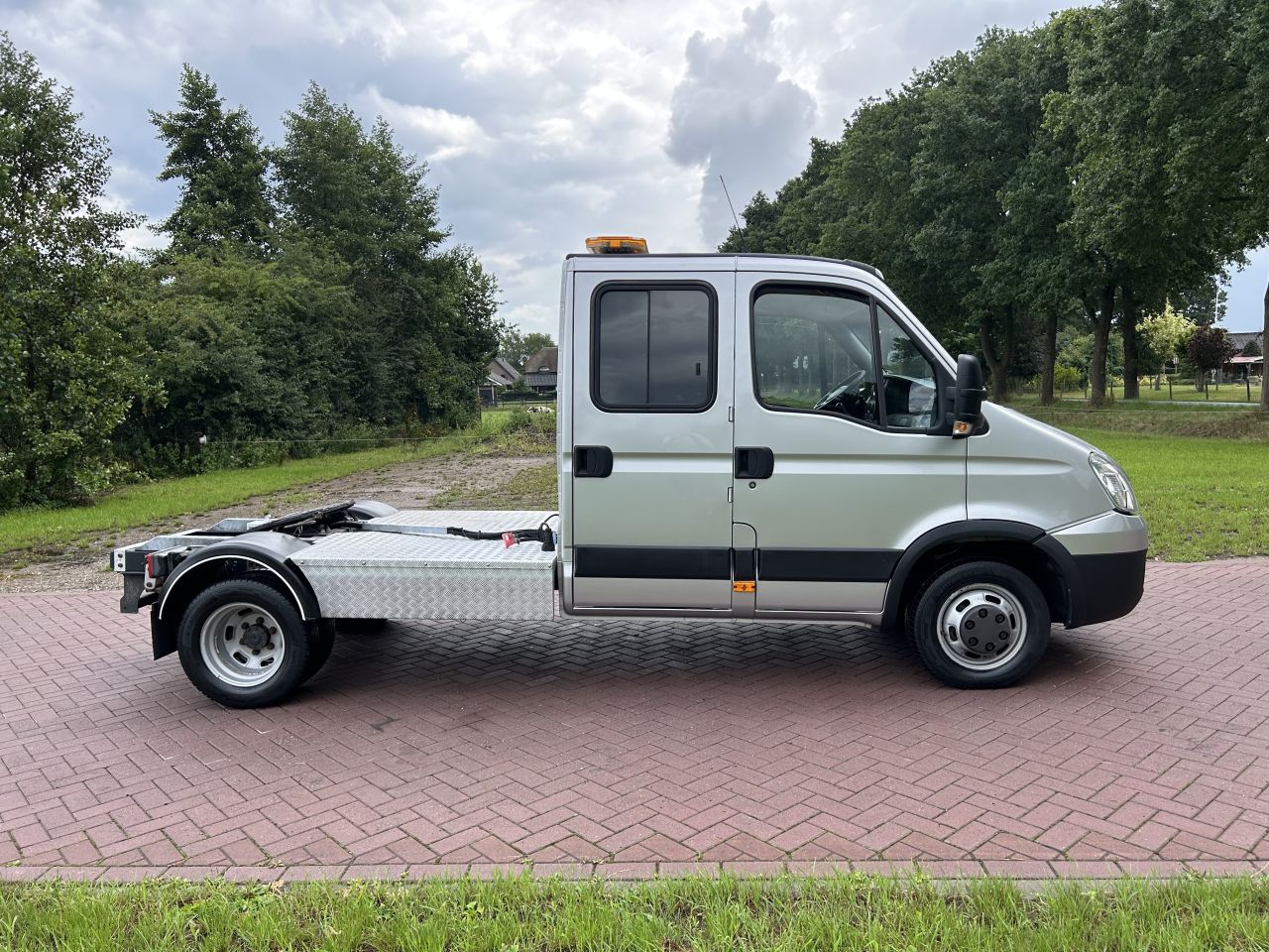 Be trekker 10 ton Iveco Daily 40C17 dubbele cabine