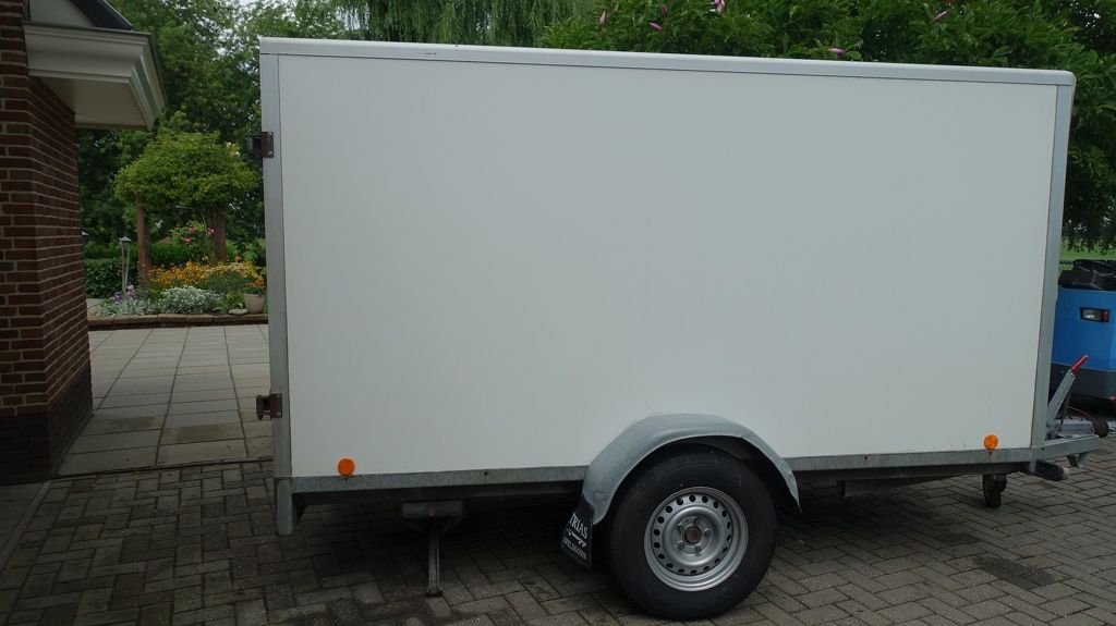 Gesloten aanhangwagen