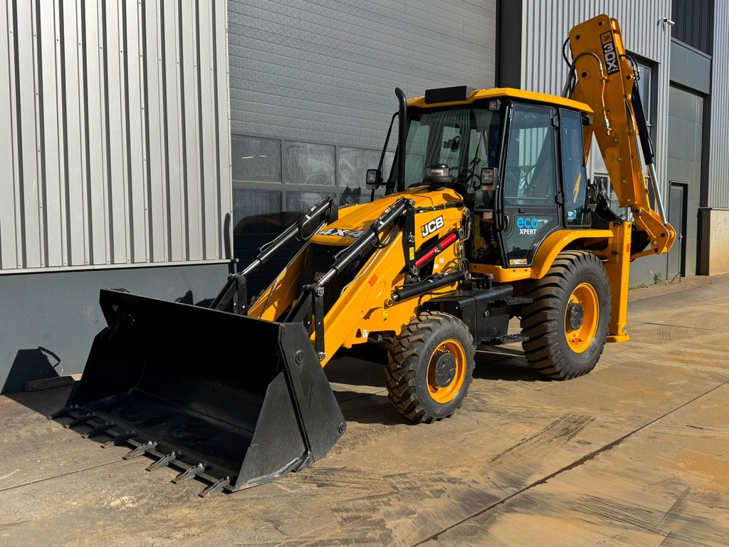 JCB 3DX 4x4 Xtra with extendable boom