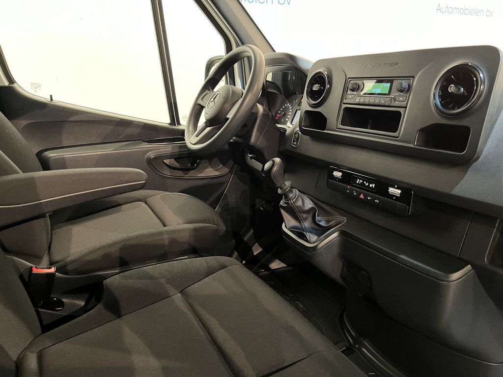 Mercedes-Benz Sprinter 315 CDI L2 RWD DC Dubbel Cabine Open Laadbak / Euro 6 / Trekhaak 3500 KG / Airco / 10.900 KM !! / BPM VRIJ !!