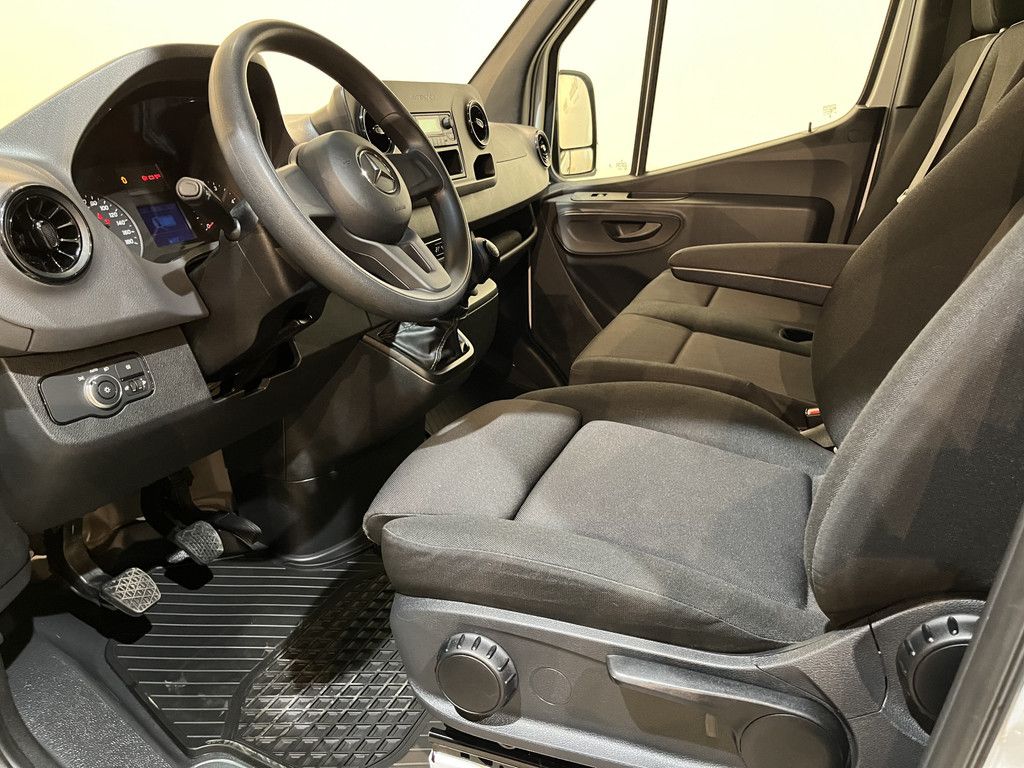 Mercedes-Benz Sprinter 315 CDI L2 RWD DC Dubbel Cabine Open Laadbak / Euro 6 / Trekhaak 3500 KG / Airco / 10.900 KM !! / BPM VRIJ !!