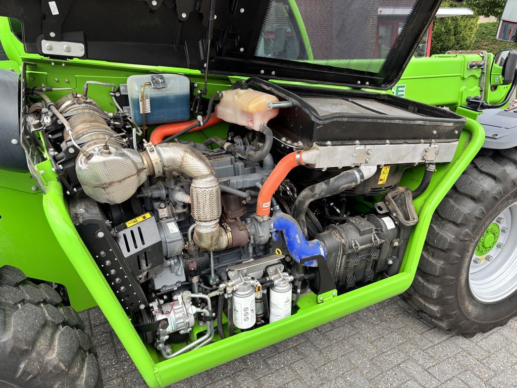 Merlo TF42.7-145 CVTRONIC