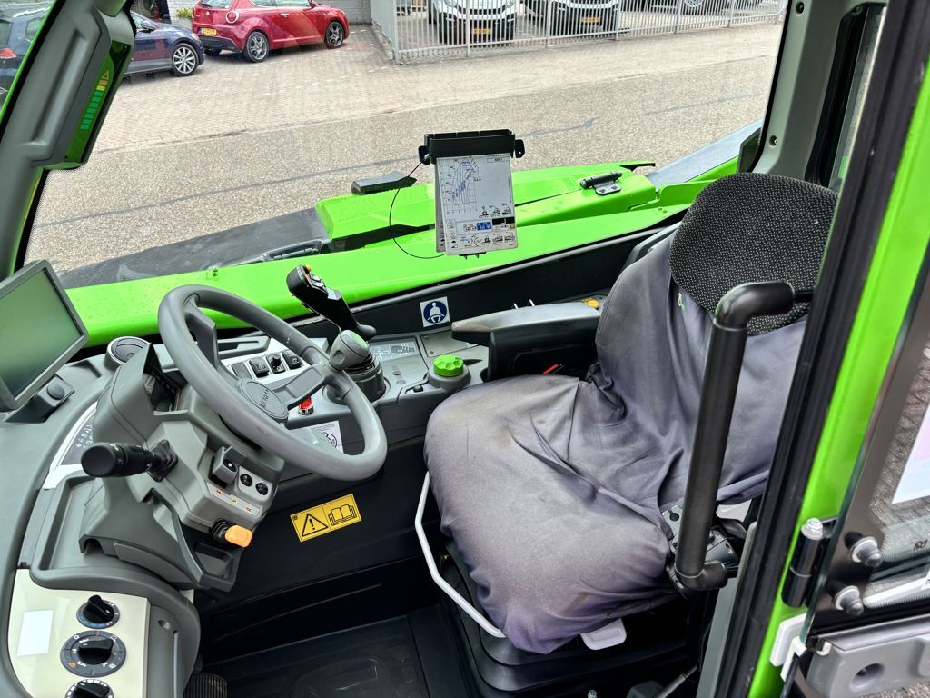 Merlo TF42.7-145 CVTRONIC