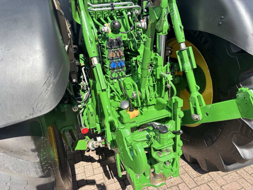 John Deere 6195R CommandPro AT-Ready