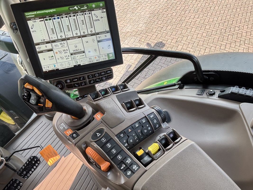 John Deere 6195R CommandPro AT-Ready